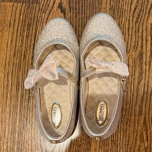 Michael Kors Girls Glitter Bow Mary Jane Shoes in gold and silver